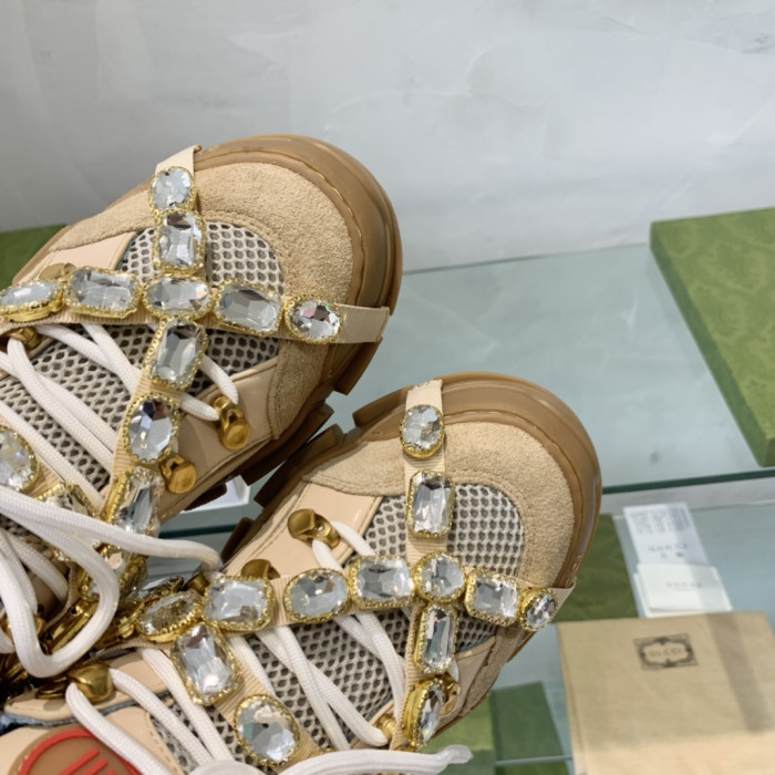 G*u*i sneaker