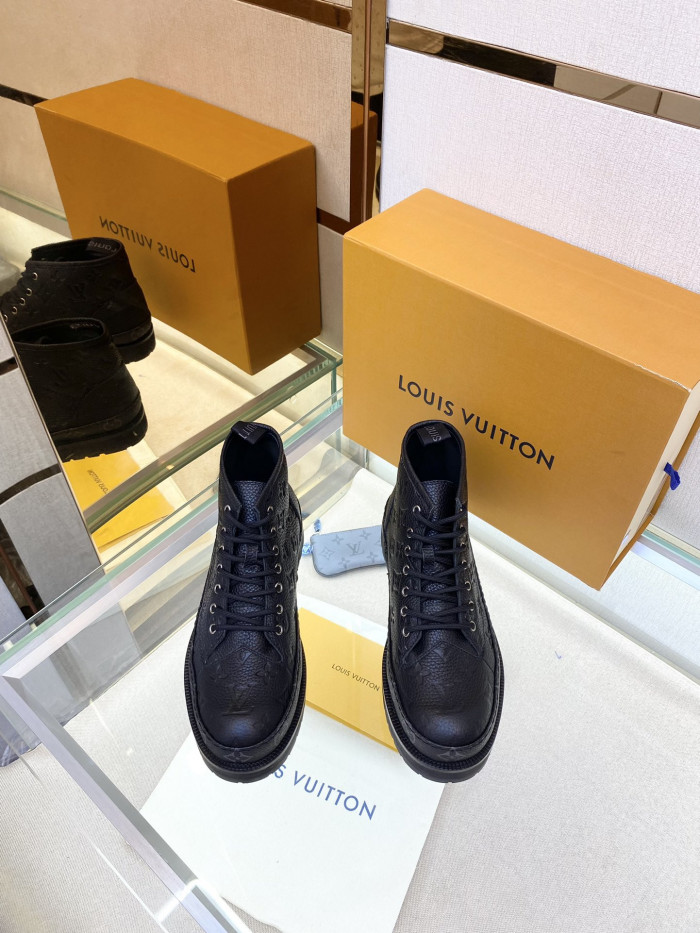 LOUS VUITO BOOTS